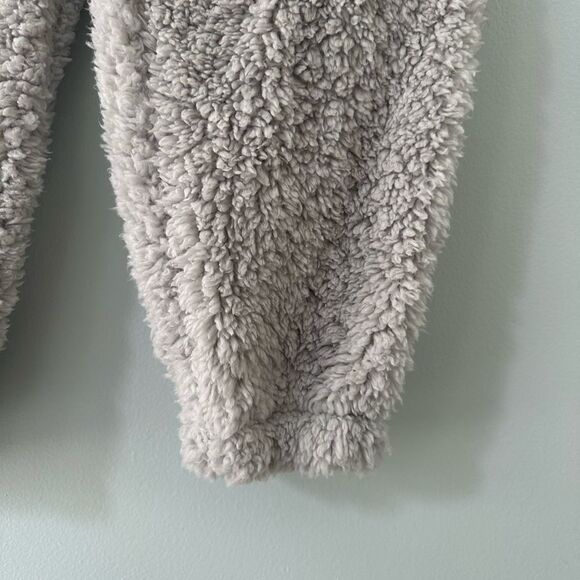 NWT Crave Fame High-Rise Sherpa Joggers Grey Clouds Sweatpants Juniors'  Small - Picture 7 of 7